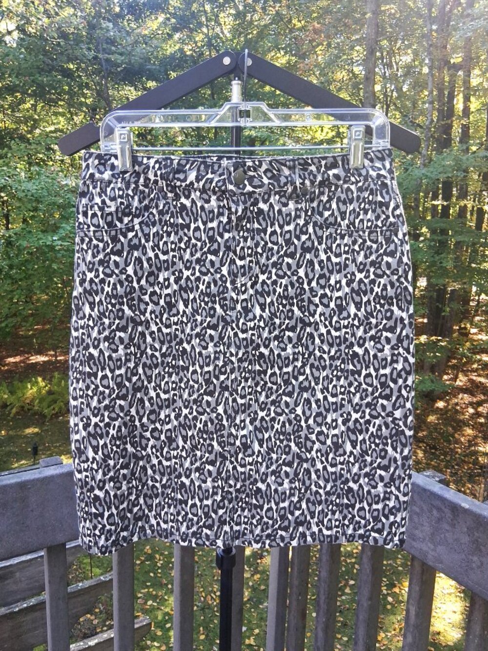 d.jeans Gray Leopard Print Denim Skirt - Size 8
